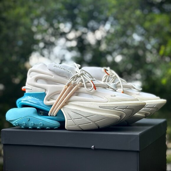 Balmain White And Blue Men's Unicorn Series Sneakers - Picture 5 of 9